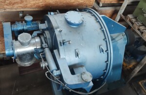 Horizontal peeling centrifuge, used B12838