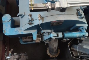 Horizontal peeling centrifuge, used B12838