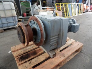 Getriebemotor 15 kW 12 U/min B5 gebraucht B14259