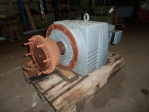 Getriebemotor 15 kW 12 U/min B5 B14260