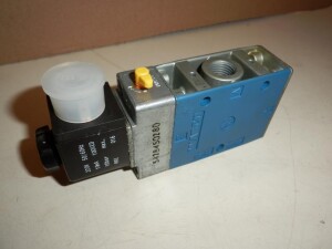 Wegeventil WABCO 5722025280 unbenutzt B14470
