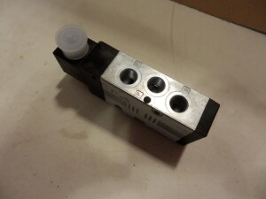 Wegeventil REXROTH 577 602 528 0 unbenutzt B14475