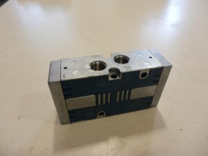 Wegeventil REXROTH 571 050 000 0 unbenutzt B14476