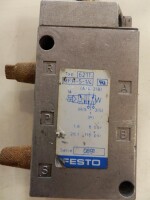 B14480 Directional control valve FESTO MFH-5-1/4 used