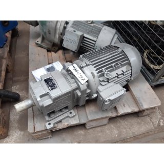 Getriebemotor 5,5 kW 134 U/min B3 unbenutzt B16197
