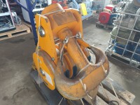 Abus Unterflasche mit Doppelhaken 63t ungebraucht B16489