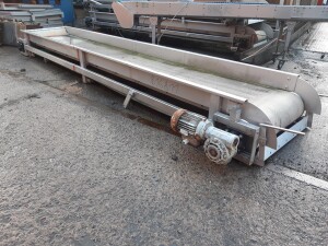Conveyor belt plastic stainless steel approx. 3.6 x 0.6 m used B16811
