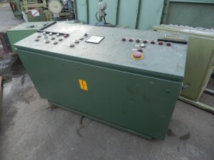 Schaltpult 1,6 x 0,7 x 1 m gebraucht B16886