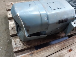 Getriebemotor mit Bremse 5,5 kW 30 U/min gebraucht B17047