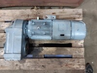Getriebemotor mit Bremse 5,5 kW 30 U/min gebraucht B17047