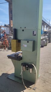 Presse 50 t pneumohydraulisch gebraucht B17086