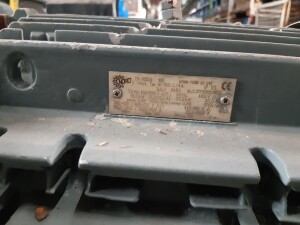Geared motor 18.5 kW 28 rpm used B17106