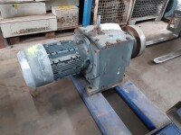Geared motor 18.5 kW 28 rpm used B17106