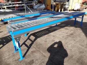 Roller conveyor 4 x 0.45 m used B17156