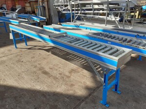 Roller conveyor 4 x 0.45 m used B17156