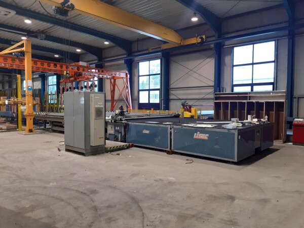 Cutting machine for laminated glass used B17163