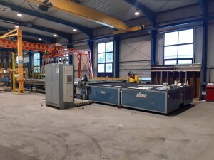 Cutting machine for laminated glass used B17163