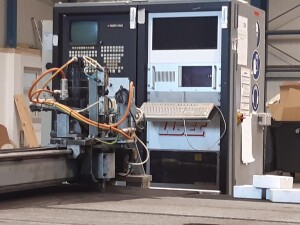 Cutting machine for laminated glass used B17163