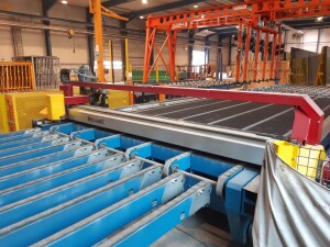 Cutting machine for laminated glass used B17164
