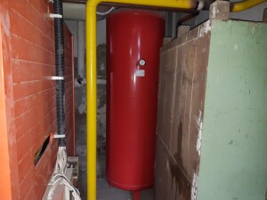 Expansion tank 1000 ltr HEAT SP1000 used B17209