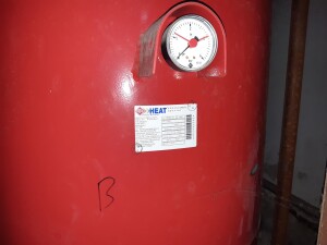 Expansion tank 1000 ltr HEAT SP1000 used B17209