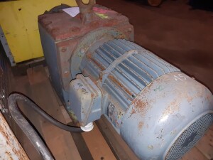 Geared motor 15 kW rpm used B17116