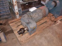 Gear motor approx. 30 kW 95 rpm used B17113