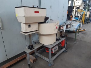 Vibratory bowl feeder vibrating bowl Ø 450 mm used...