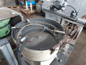 Vibratory bowl feeder vibrating bowl Ø 320 mm used B17297