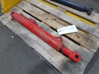 Hydraulikzylinder ca. 600 mm Hub unbenutzt B17317