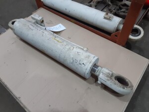 Hydraulikzylinder ca. 500 mm Hub unbenutzt B17321