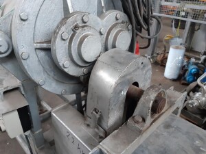 Screw press brass 2.2 kW used B17352