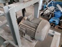 Screw press brass 2.2 kW used B17352