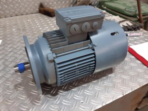 Electric motor with brake 1.1 kW 1400 rpm B5 unused B17355