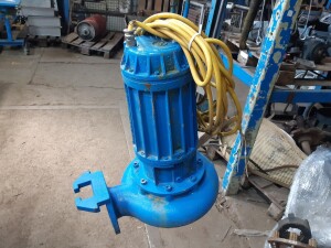 Tauchpumpe 10.8 m³/h 3 kW gebraucht B17471