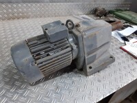Gear motor 0.75 kW 16 rpm B3 used B17474