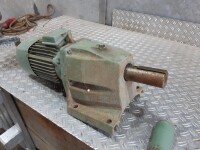 Geared motor with brake 0.75 kW 16 rpm B3 used B17475