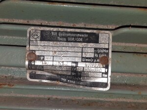 Geared motor with brake 0.75 kW 16 rpm B3 used B17478