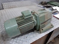 Geared motor with brake 0.75 kW 16 rpm B3 used B17478