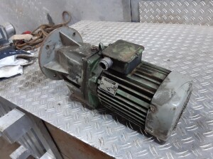 Getriebemotor 1,5 kW 63 U/min B5 gebraucht B17479