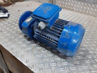 Getriebemotor 1,5 kW 392 U/min B5 gebraucht B17480