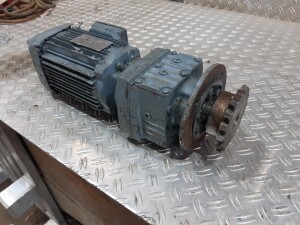 Getriebemotor 0,75 kW 65 U/min B5 gebraucht B17482
