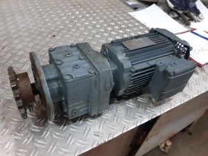 Getriebemotor 0,75 kW 65 U/min B5 gebraucht B17482
