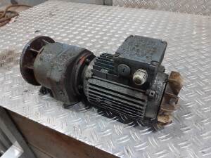 Getriebemotor 0,75 kW 62 U/min B5 gebraucht B17483
