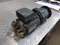 Getriebemotor 0,75 kW 62 U/min B5 gebraucht B17483