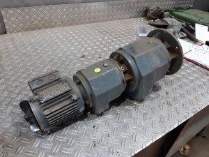 Getriebemotor 180 W 3,9 U/min B5 gebraucht B17485