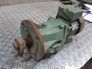 Getriebemotor 180 W 20 U/min B5 gebraucht B17486