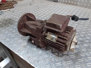 Getriebemotor 180 W / 20 U/min B5 gebraucht B17487