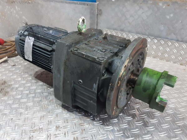Geared motor 3 kW / 24 rpm B5 used B17488