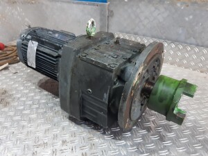 Geared motor 3 kW / 24 rpm B5 used B17488